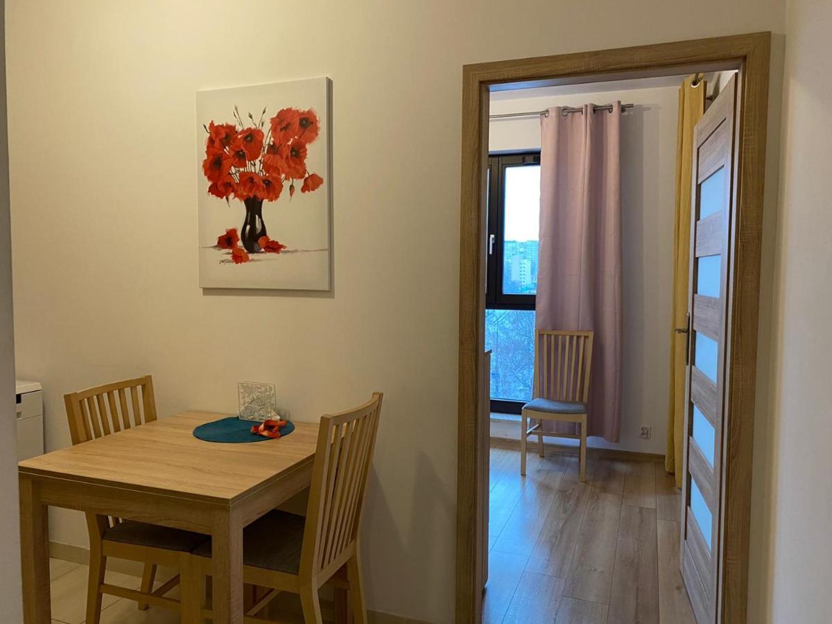 Newburg Apartments Wolska Варшава Экстерьер фото