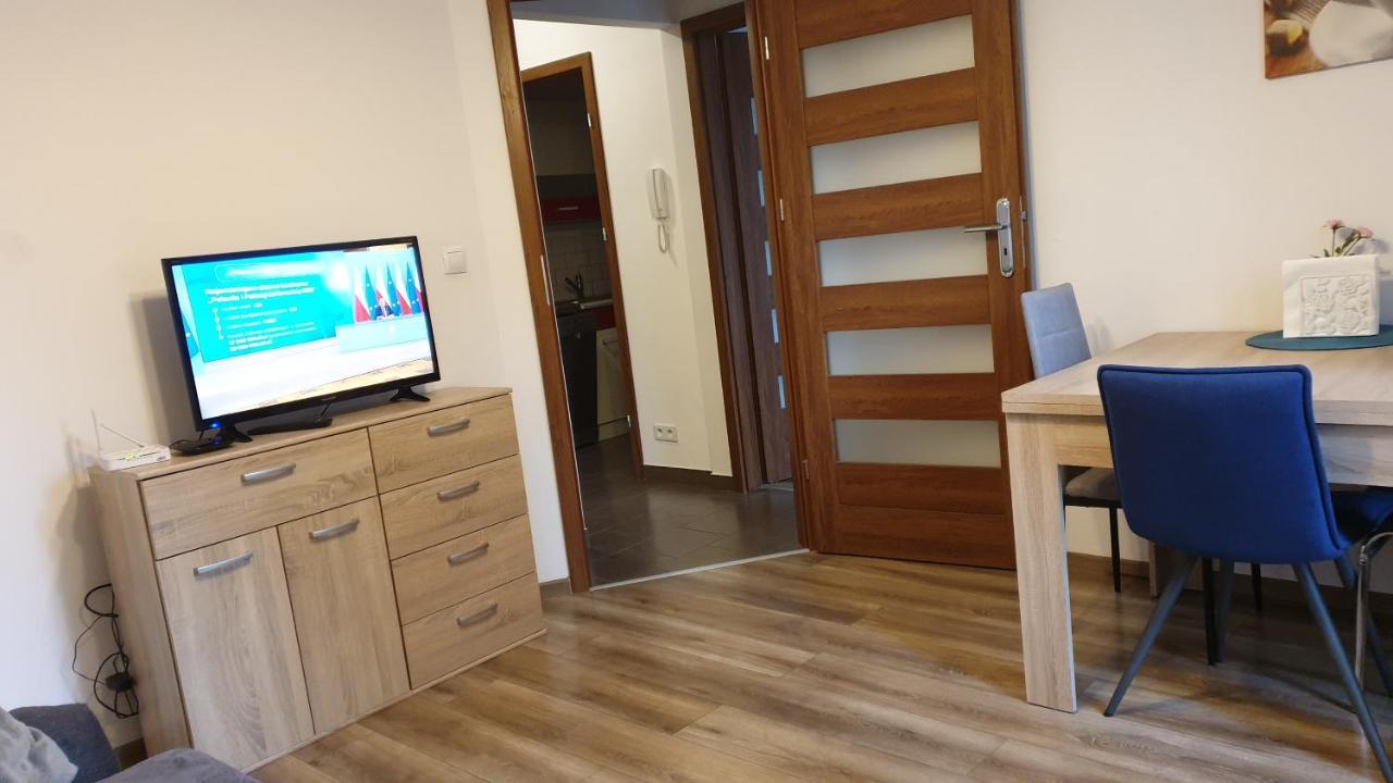 Newburg Apartments Wolska Варшава Экстерьер фото