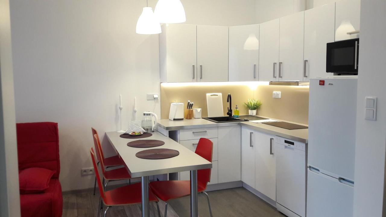 Newburg Apartments Wolska Варшава Номер фото